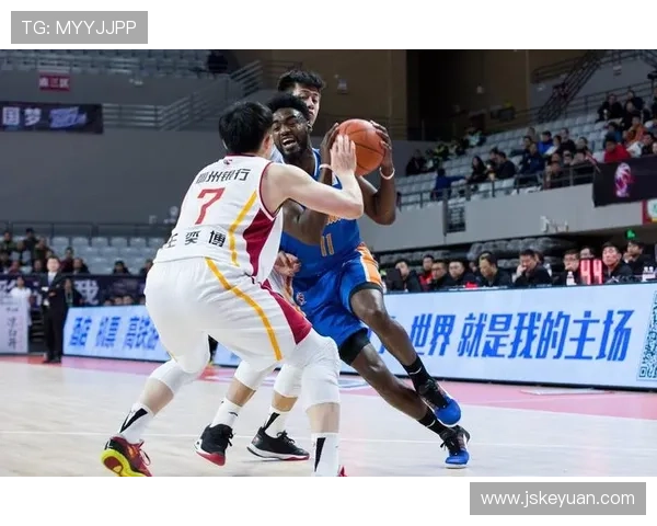 杭州篮球队强势领跑杯赛积分榜目前积分达到76分领先群雄 杭州篮球队强势领跑杯赛积分榜目前积分达到76分领先群雄