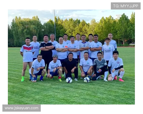 内娱与足球明星的魅力对决谁能赢得更多粉丝的心与热爱